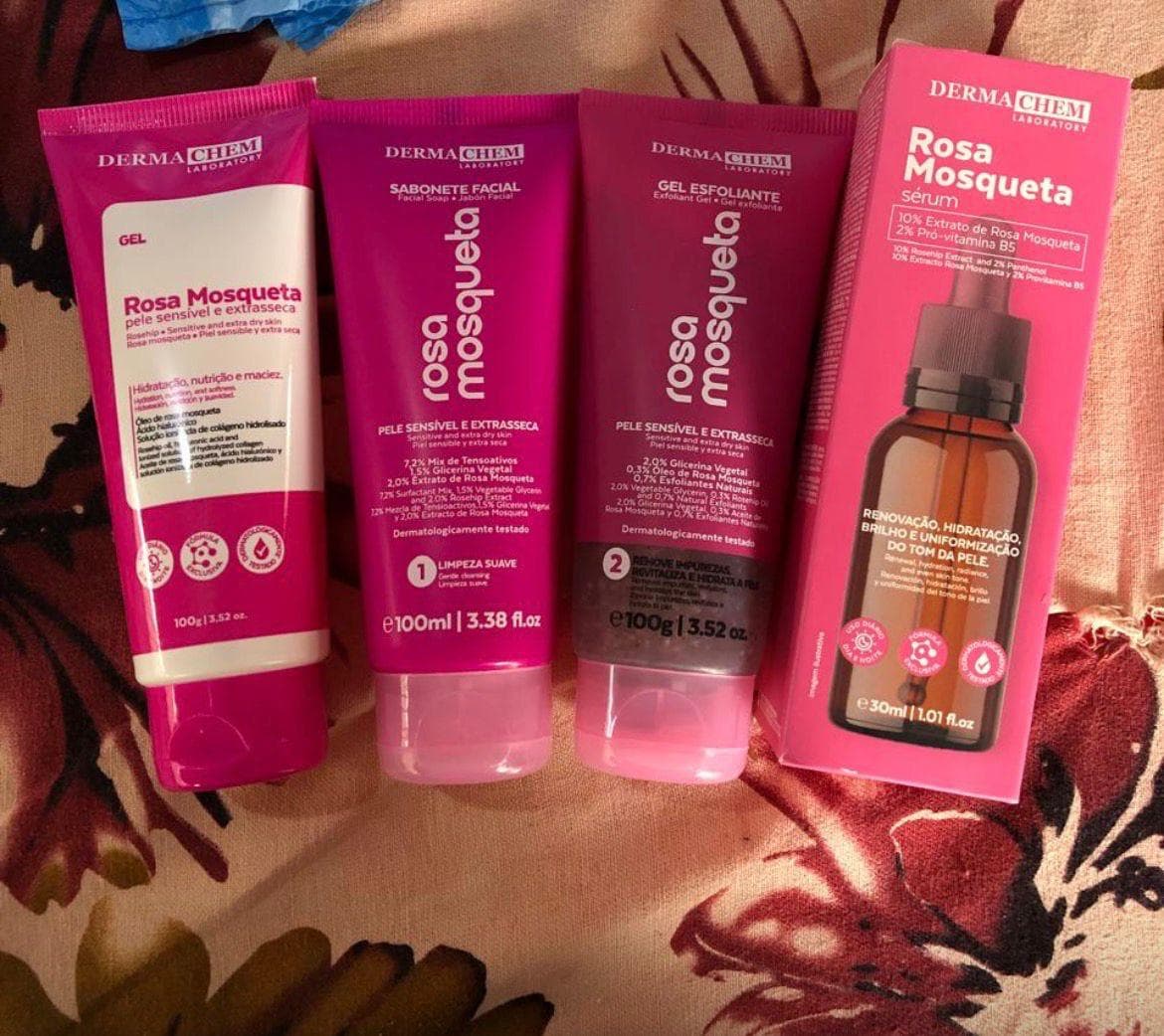 Kit Dermachem Rosa Mosqueta: Gel, Sabonete, Esfoliante e Sérum
